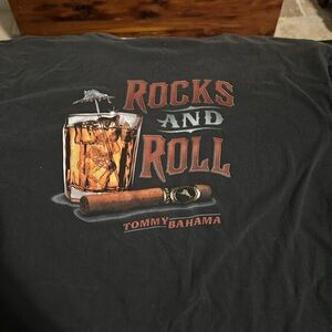 Roomy Bahama T-shirt. Size 2XL.